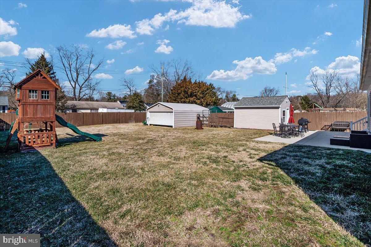 8376 Lockwood Road Pasadena, MD 21122 - Photo 28 of 32