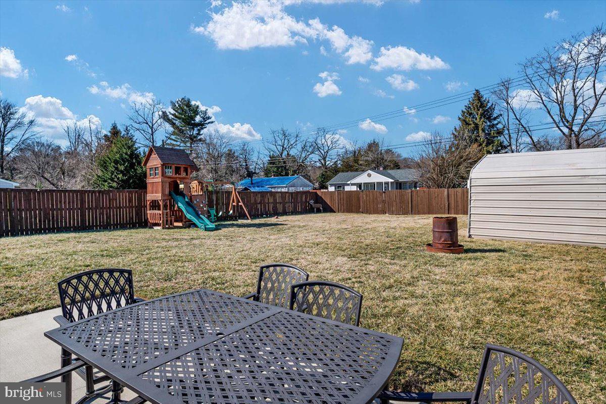 8376 Lockwood Road Pasadena, MD 21122 - Photo 29 of 32