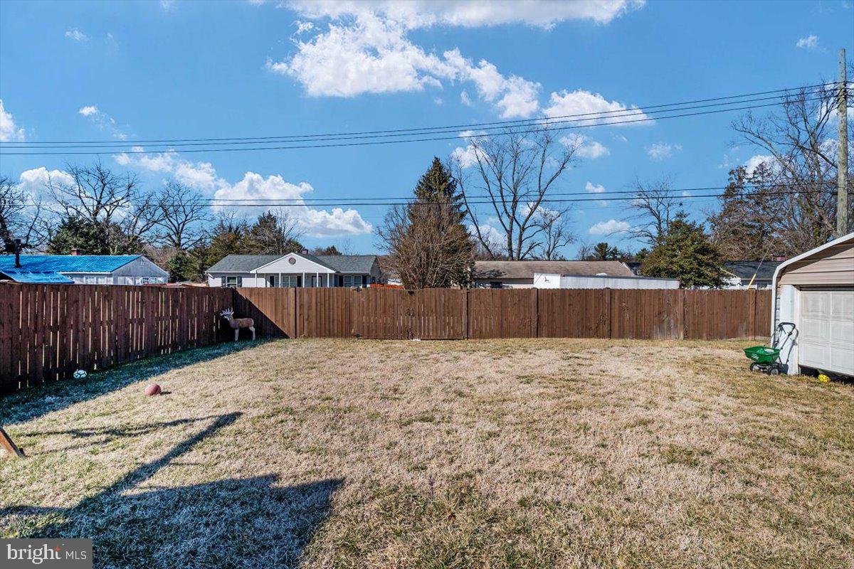 8376 Lockwood Road Pasadena, MD 21122 - Photo 31 of 32