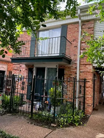 $1,295 | 3400 Timmons Lane, Unit 24, Houston, TX 77027