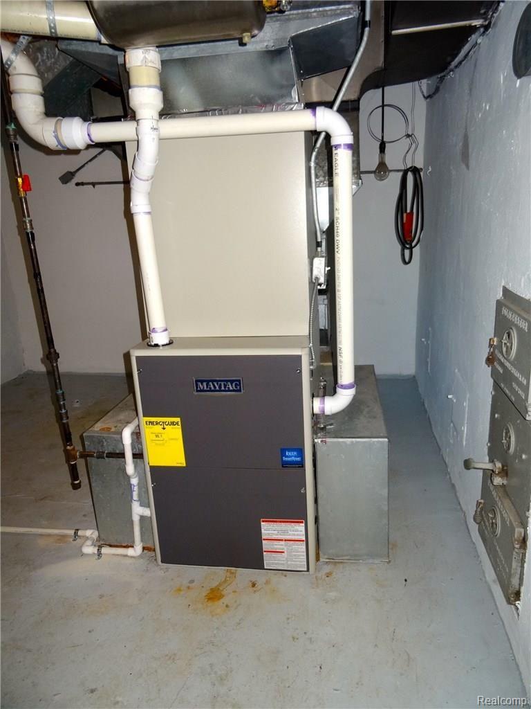 19800 Canterbury Road Detroit, MI 48221 - Photo 50 of 51 Furnace.jpg