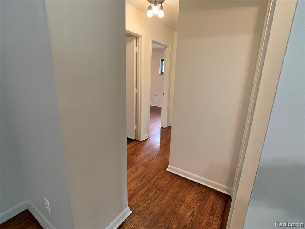 9240 Merriman Road Livonia, MI 48150 - Photo 13 of 19