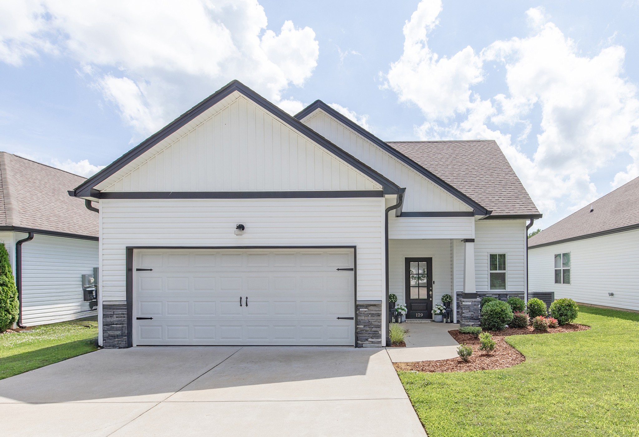 129 Dimaggio Drive Springfield, TN 37172 - Photo 2 of 35