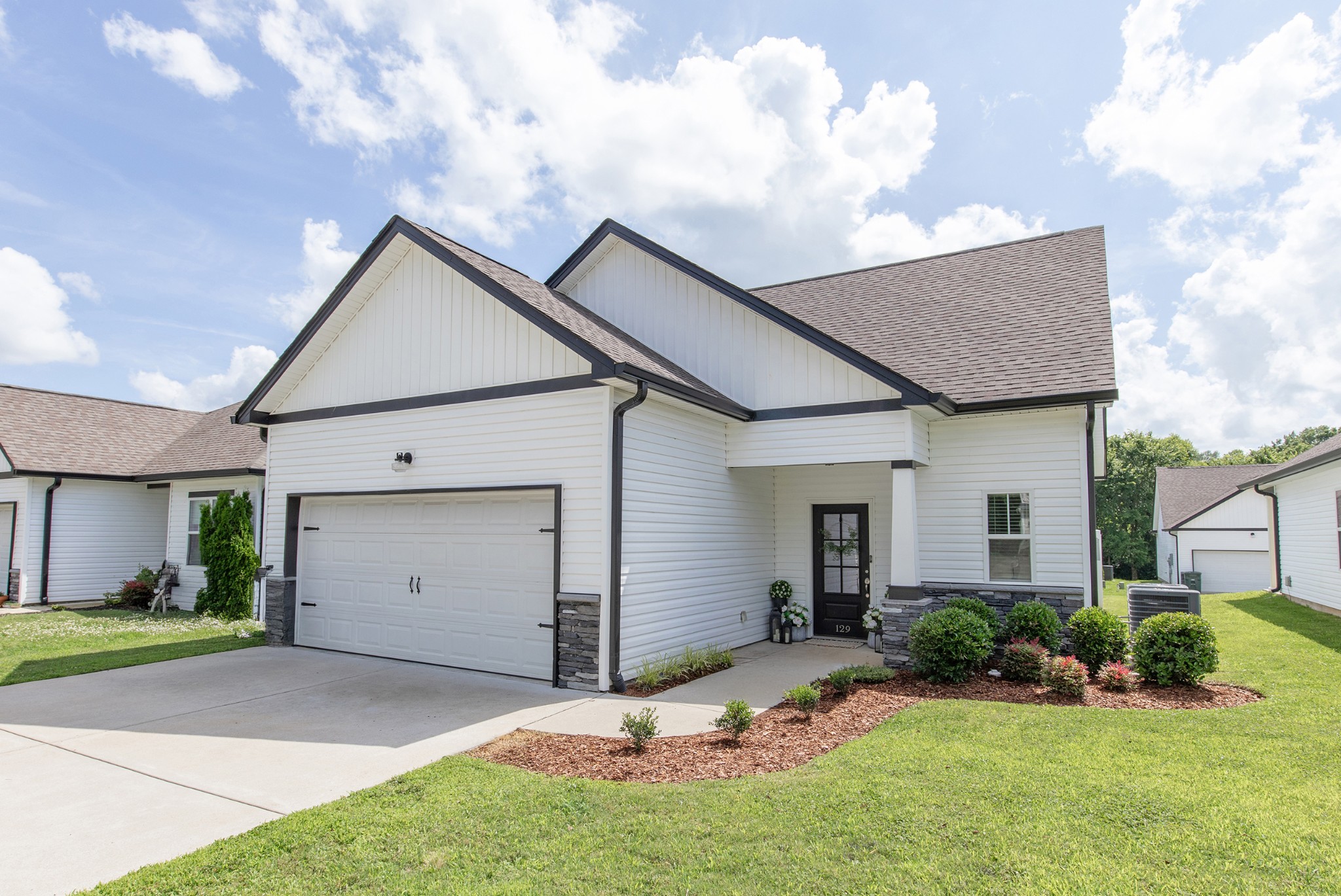 129 Dimaggio Drive Springfield, TN 37172 - Photo 4 of 35