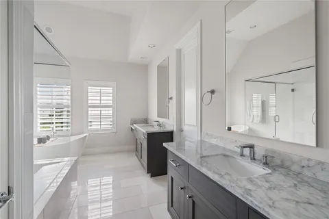 $565,000 | 8743 Oak Kolbe Lane, Houston, TX 77080