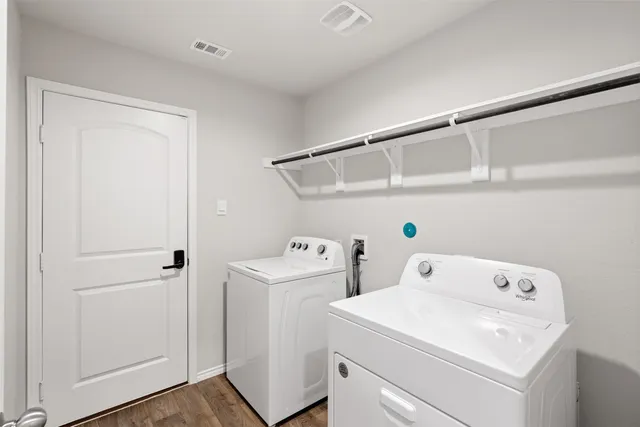 $2,300 | 14805 Prickly Pear Cove, Magnolia, TX 77354