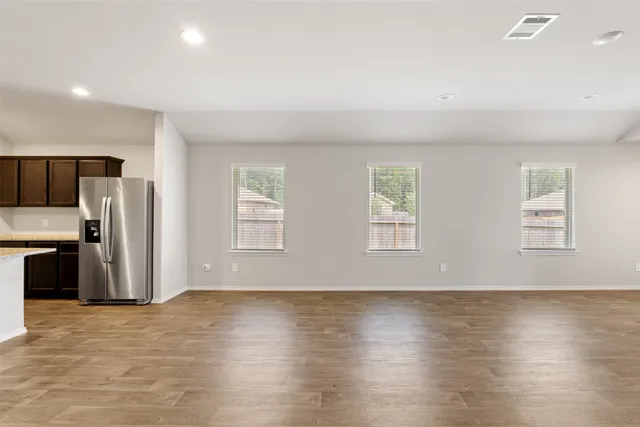 $2,300 | 14805 Prickly Pear Cove, Magnolia, TX 77354