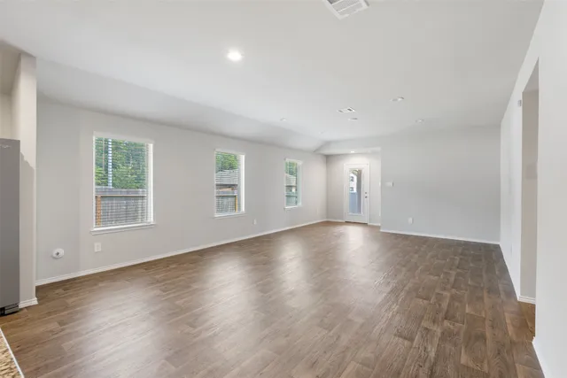 $2,300 | 14805 Prickly Pear Cove, Magnolia, TX 77354