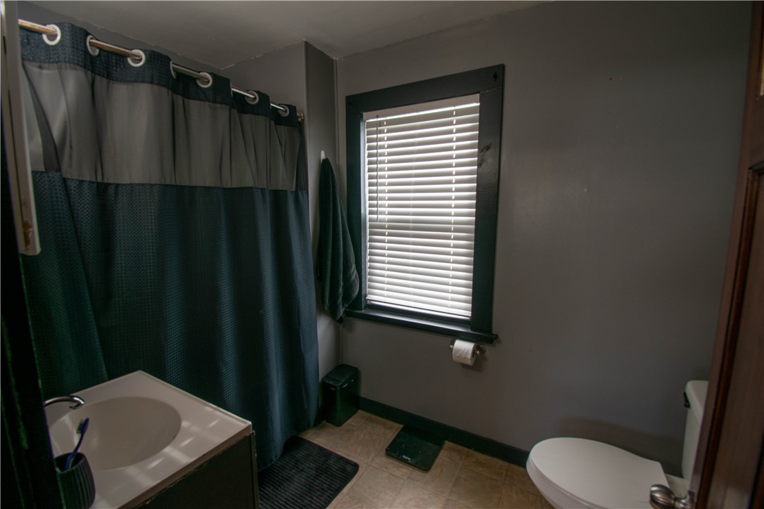 54 Center Street Waterloo, NY 13165 - Photo 18 of 46