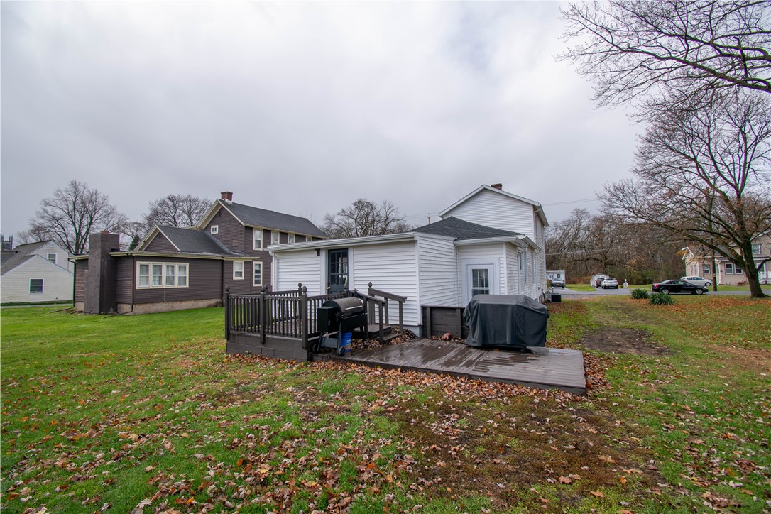 54 Center Street Waterloo, NY 13165 - Photo 5 of 46