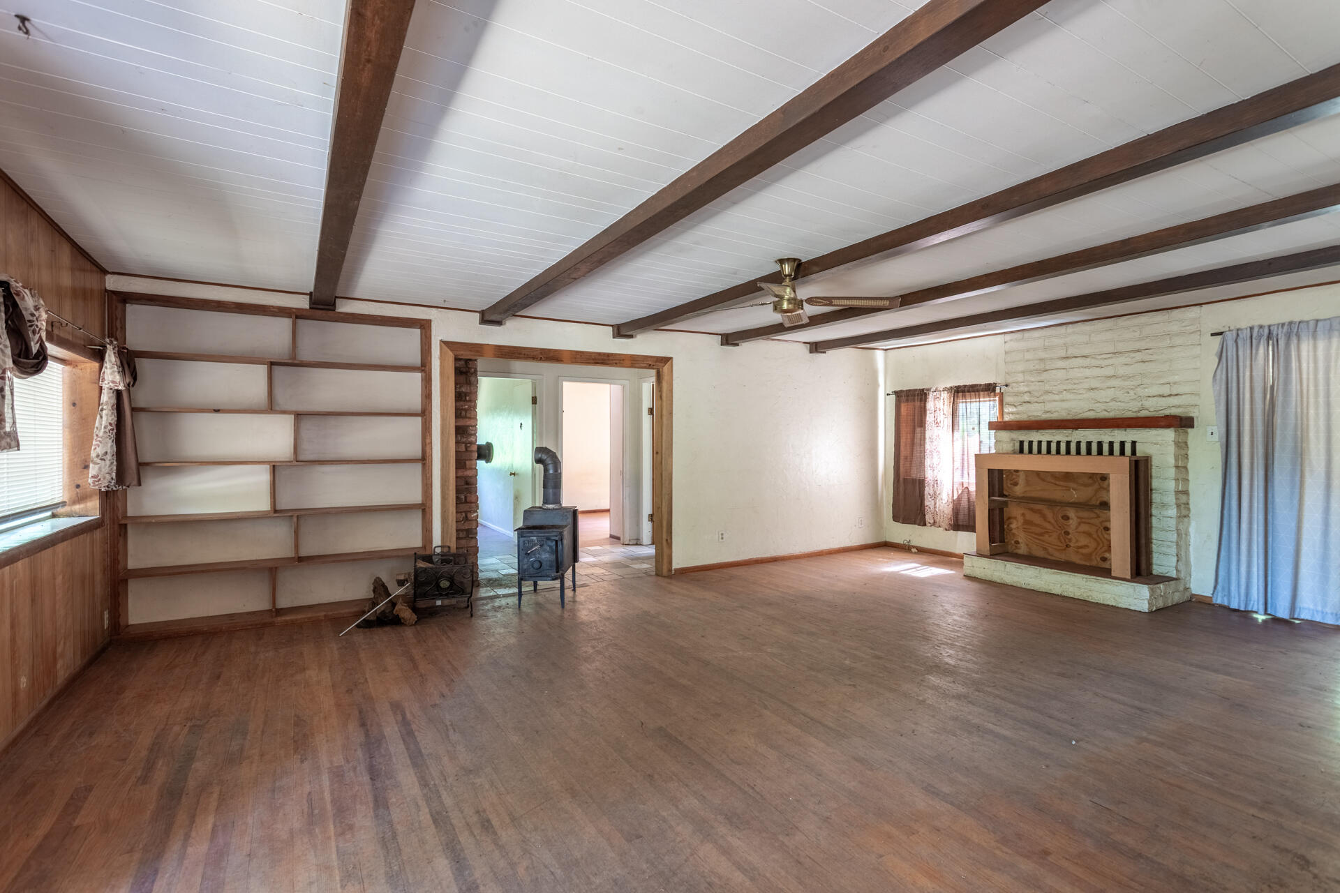 29427 Inwood Road Shingletown, CA 96088 - Photo 9 of 45 Living Room