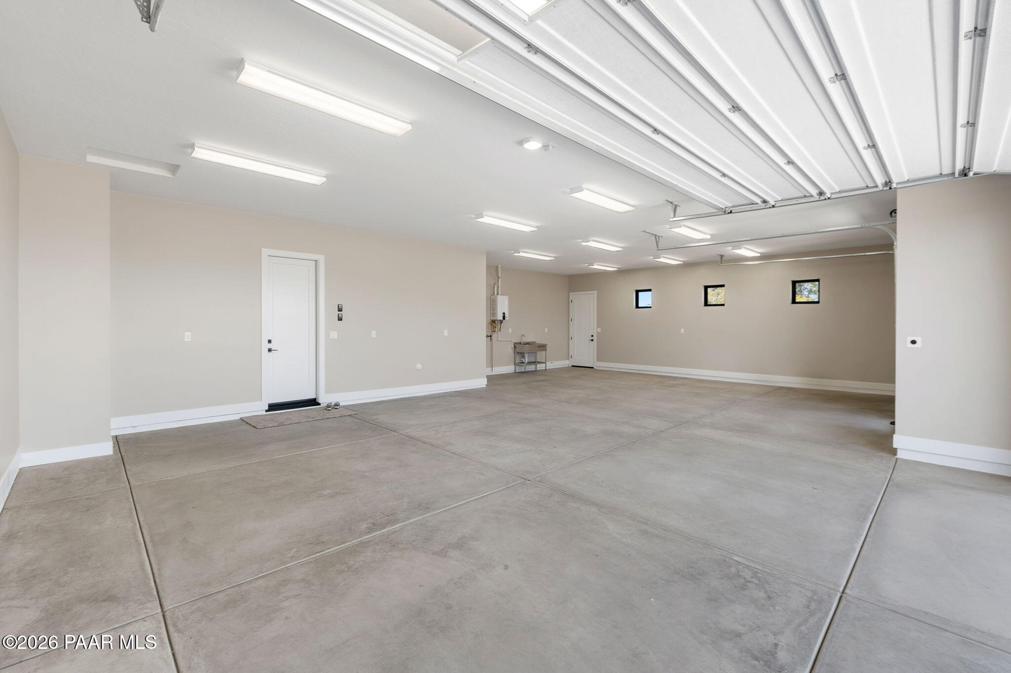 9529 North Bridle Ridge Road Prescott, AZ 86305 - Photo 38 of 43 37-Garage Interior 1