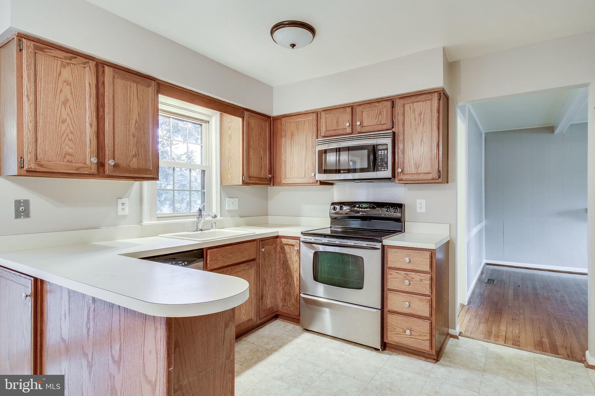 8610 Powder Horn Road Springfield, VA 22152 - Photo 22 of 65