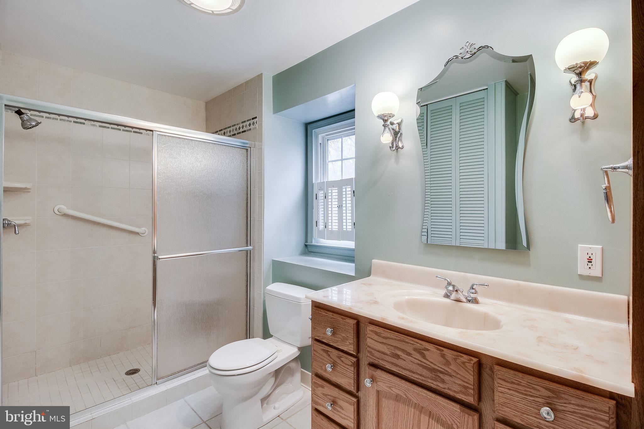 8610 Powder Horn Road Springfield, VA 22152 - Photo 34 of 65