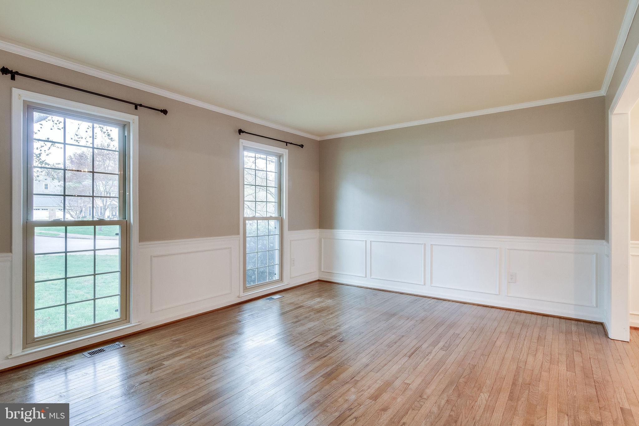 8610 Powder Horn Road Springfield, VA 22152 - Photo 8 of 65