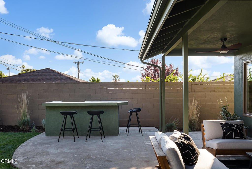 2650 Catherine Road Altadena, CA 91001 - Photo 29 of 37 a view of balcony with furniture