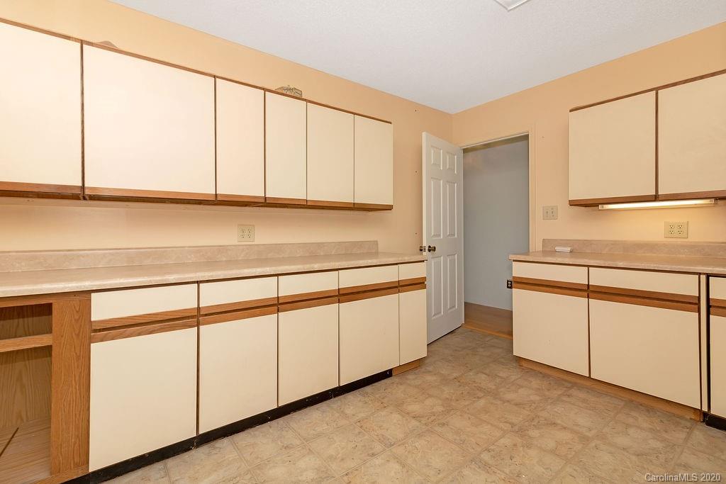 1443 Hannah Ford Road Brevard, NC 28712 - Photo 25 of 38 Gallery Image 25