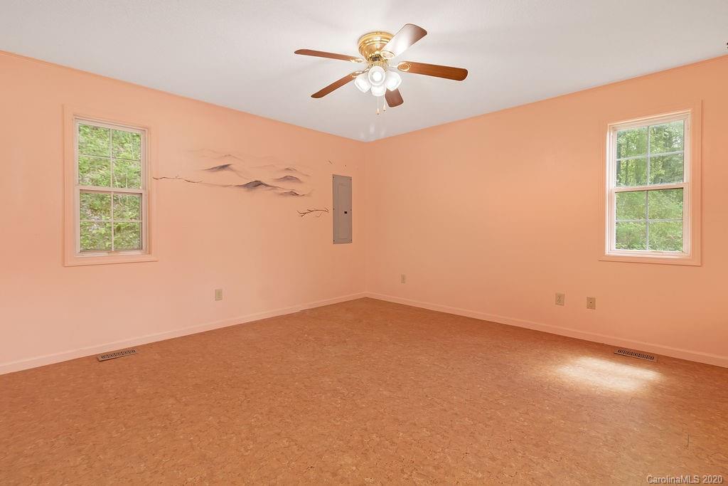 1443 Hannah Ford Road Brevard, NC 28712 - Photo 26 of 38 Gallery Image 26