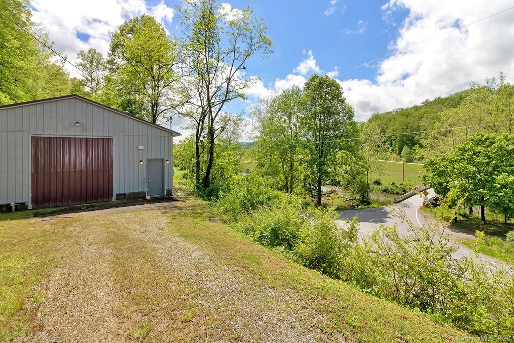 1443 Hannah Ford Road Brevard, NC 28712 - Photo 36 of 38 Gallery Image 36