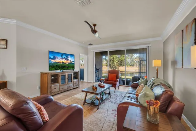 $345,000 | 15644 Aurora Lake Circle, Wimauma, FL 33598