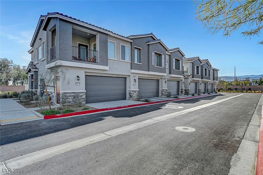 7204 North Decatur Boulevard North Las Vegas, NV 89084 - Photo 5 of 55 Gallery Image 5
