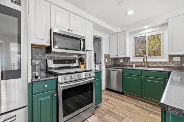 $375,000 | 2525 Green Haze Avenue, Mount Pleasant, WI 53406