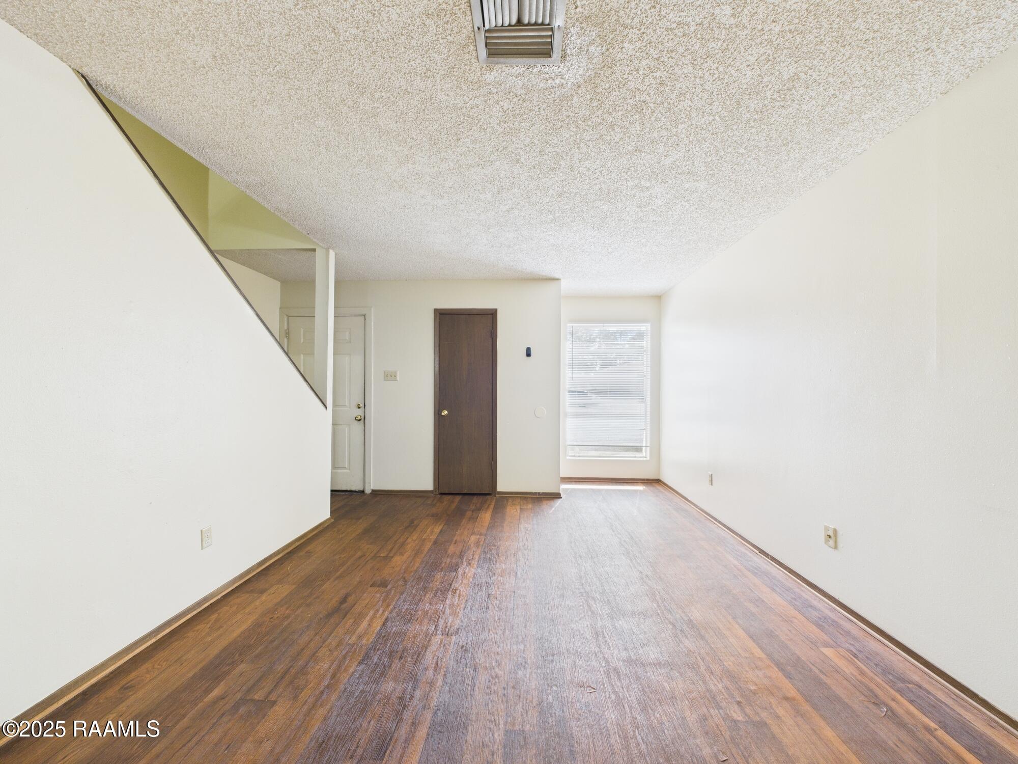 201 High Meadows Boulevard, Unit 218 Lafayette, LA 70507 - Photo 3 of 16 CAM02400G0-PR0208-STILL004