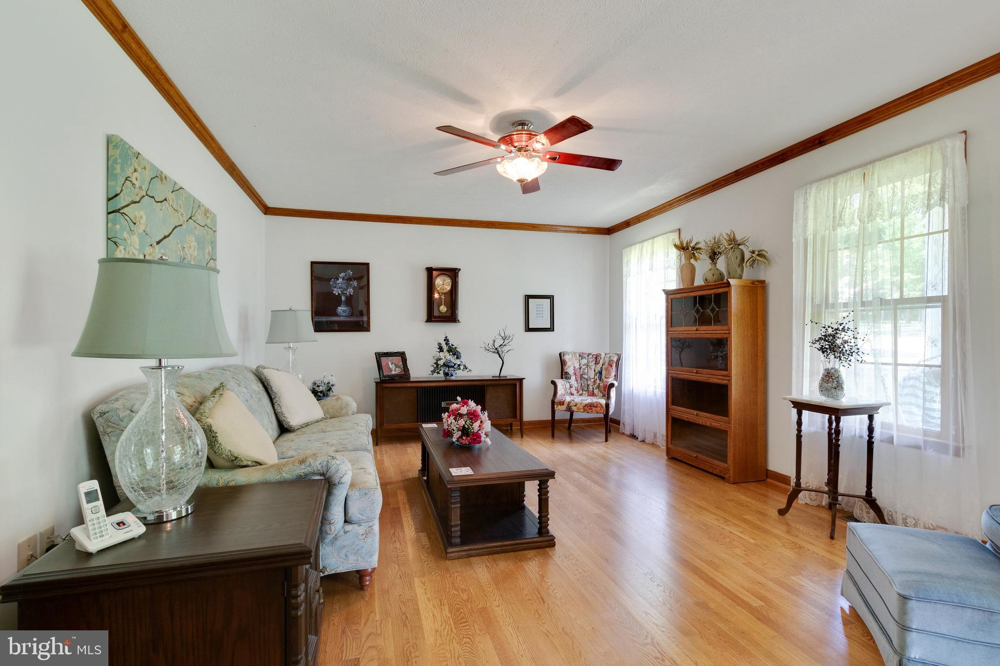 17161 Hudson Mill Road Culpeper, VA 22701 - Photo 13 of 42 Large Living Room