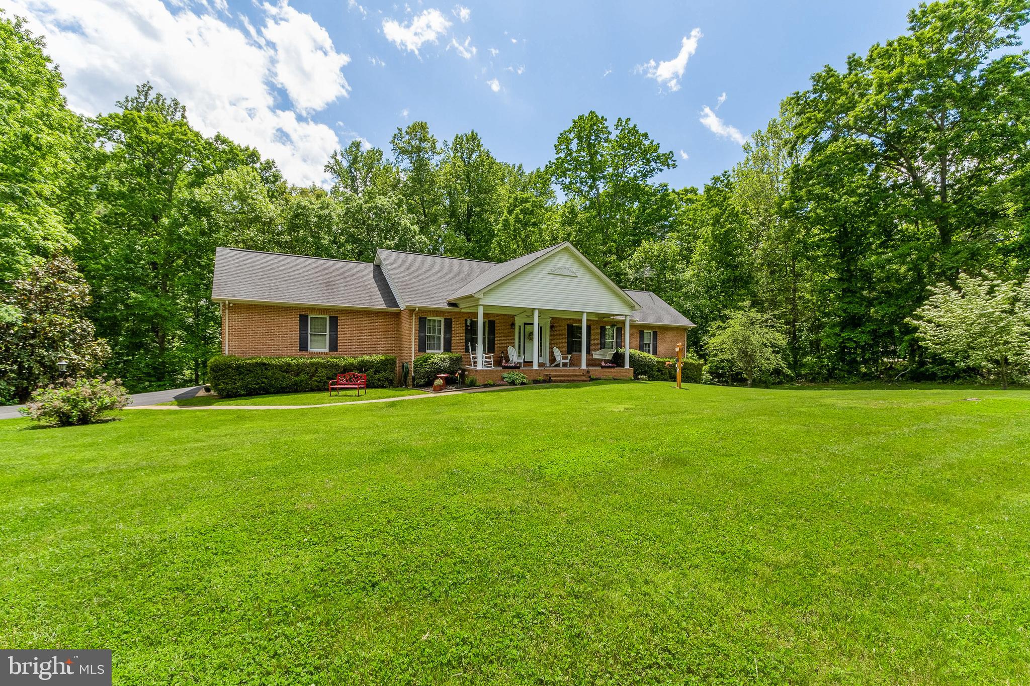 17161 Hudson Mill Road Culpeper, VA 22701 - Photo 2 of 42 Lovely front yard