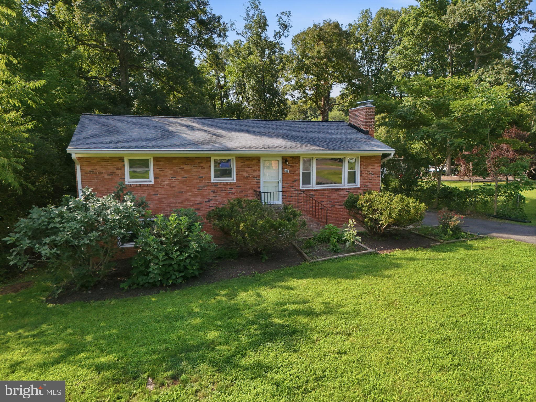 8413 Rugby Road Manassas, VA 20111 - Photo 16 of 32 Gallery Image 16