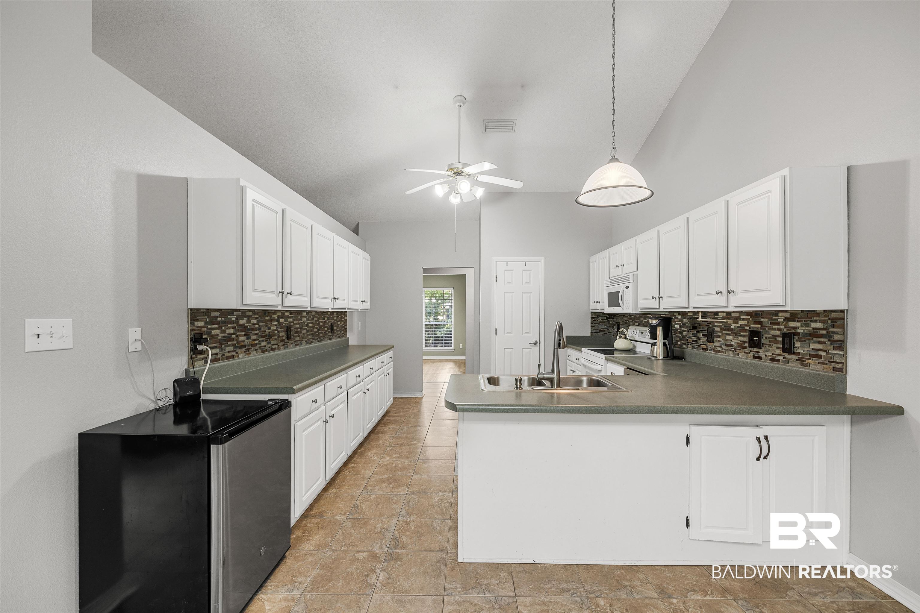 12892 Hunters Chase Foley, AL 36535 - Photo 13 of 40 Kitchen