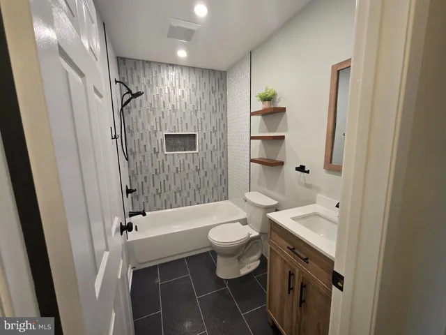 $2,100 | 2109 Jefferson Court, North Wales, PA 19454