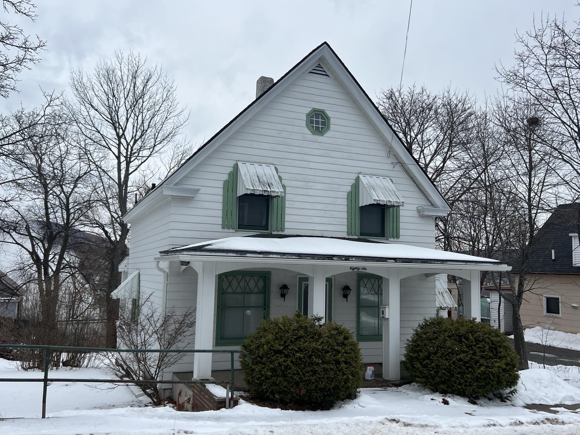 86 Elm Street Berlin, NH 03570 - Photo 4 of 50