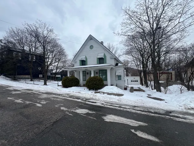 $178,000 | 86 Elm Street, Berlin, NH 03570