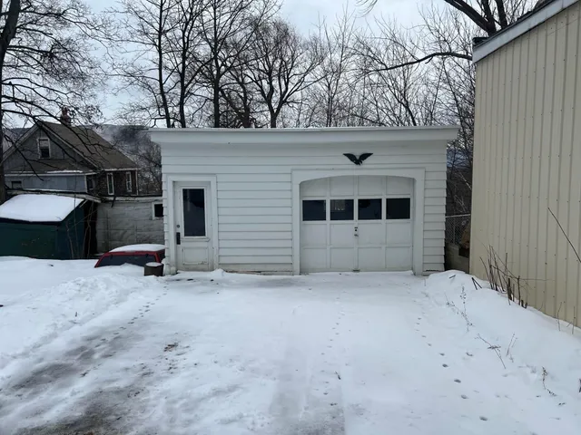 $178,000 | 86 Elm Street, Berlin, NH 03570