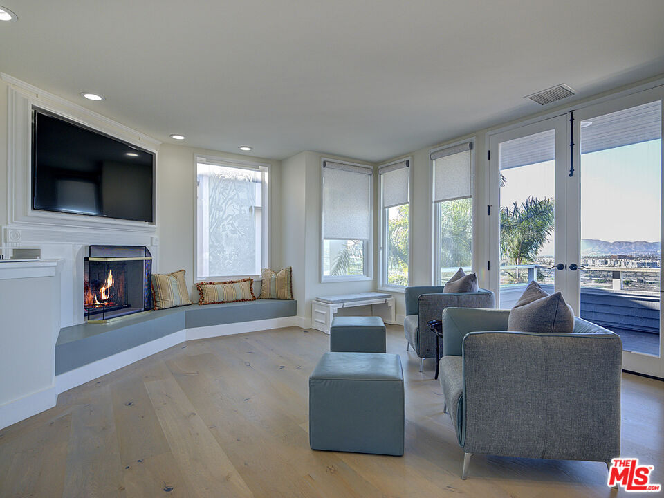 7800 Veragua Drive Playa del Rey, CA 90293 - Photo 34 of 44