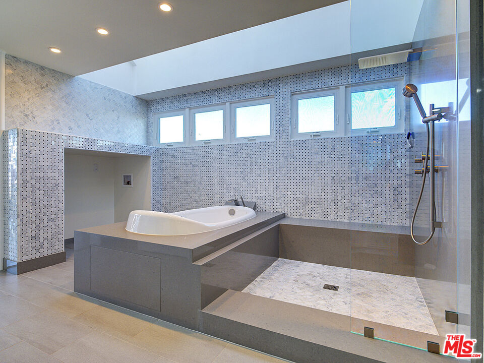 7800 Veragua Drive Playa del Rey, CA 90293 - Photo 40 of 44