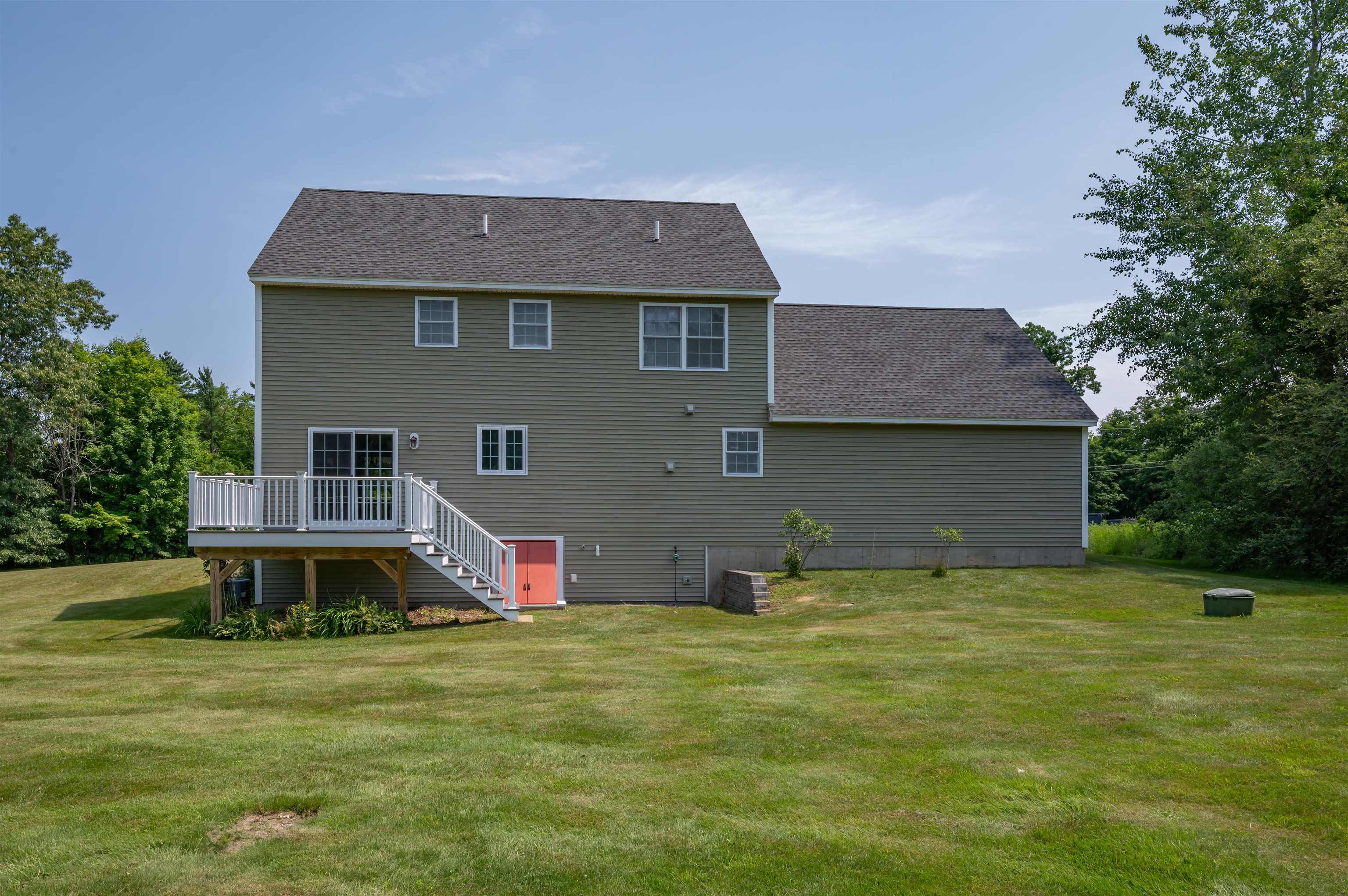 266 Kent Farm Road Hampstead, NH 03841 - Photo 31 of 35