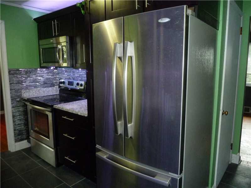 654 A Bocktown Cork Road Clinton, PA 15026 - Photo 4 of 15 Kitchen.
