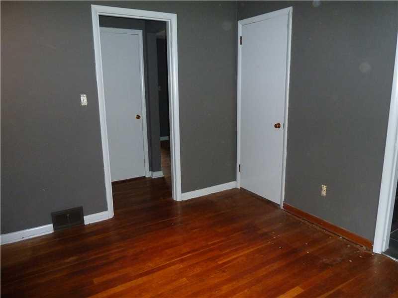 654 A Bocktown Cork Road Clinton, PA 15026 - Photo 7 of 15 Dining Room.
