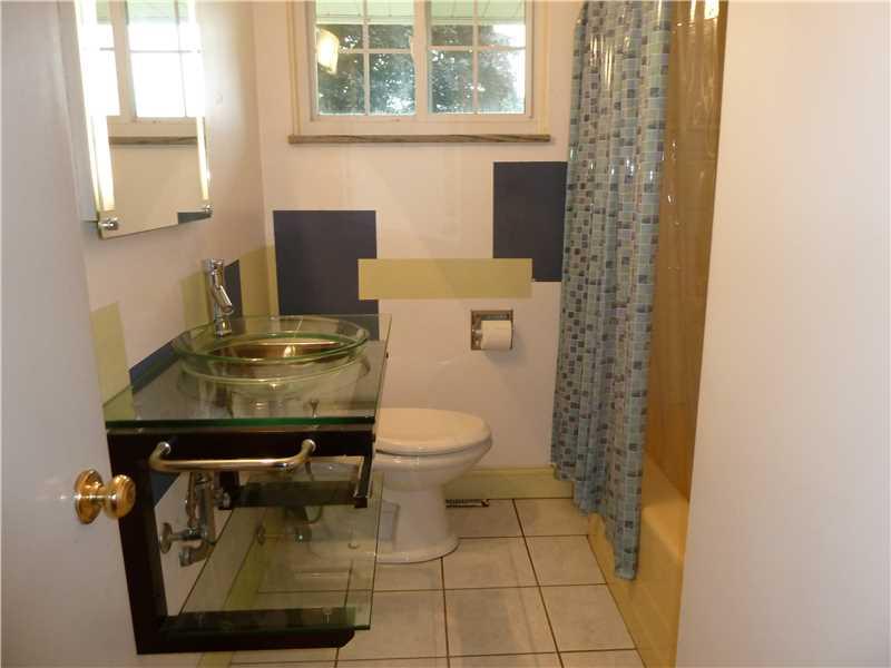 654 A Bocktown Cork Road Clinton, PA 15026 - Photo 10 of 15 Full Bath.