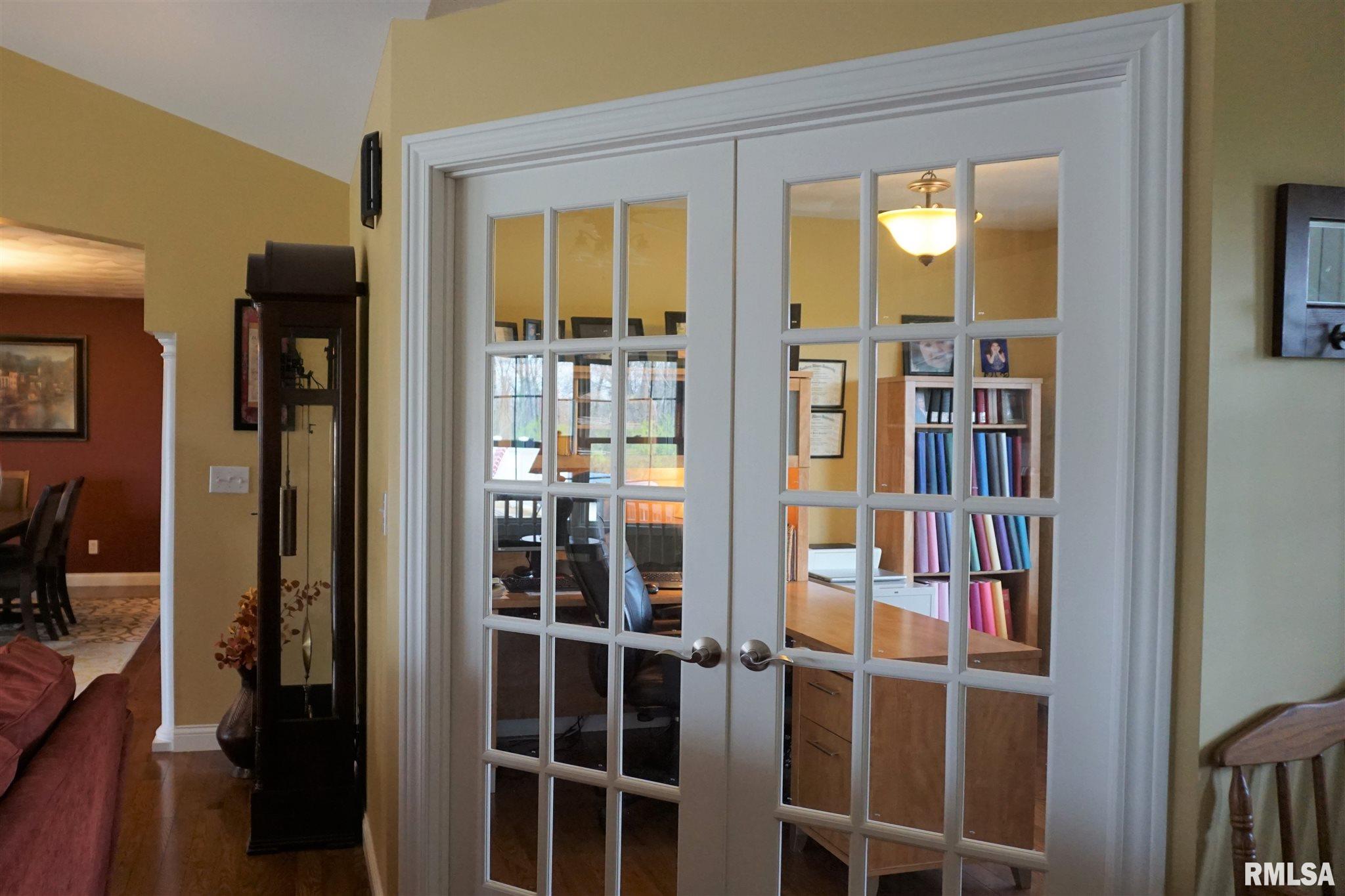 5001 Tonti Road Salem, IL 62881 - Photo 5 of 50