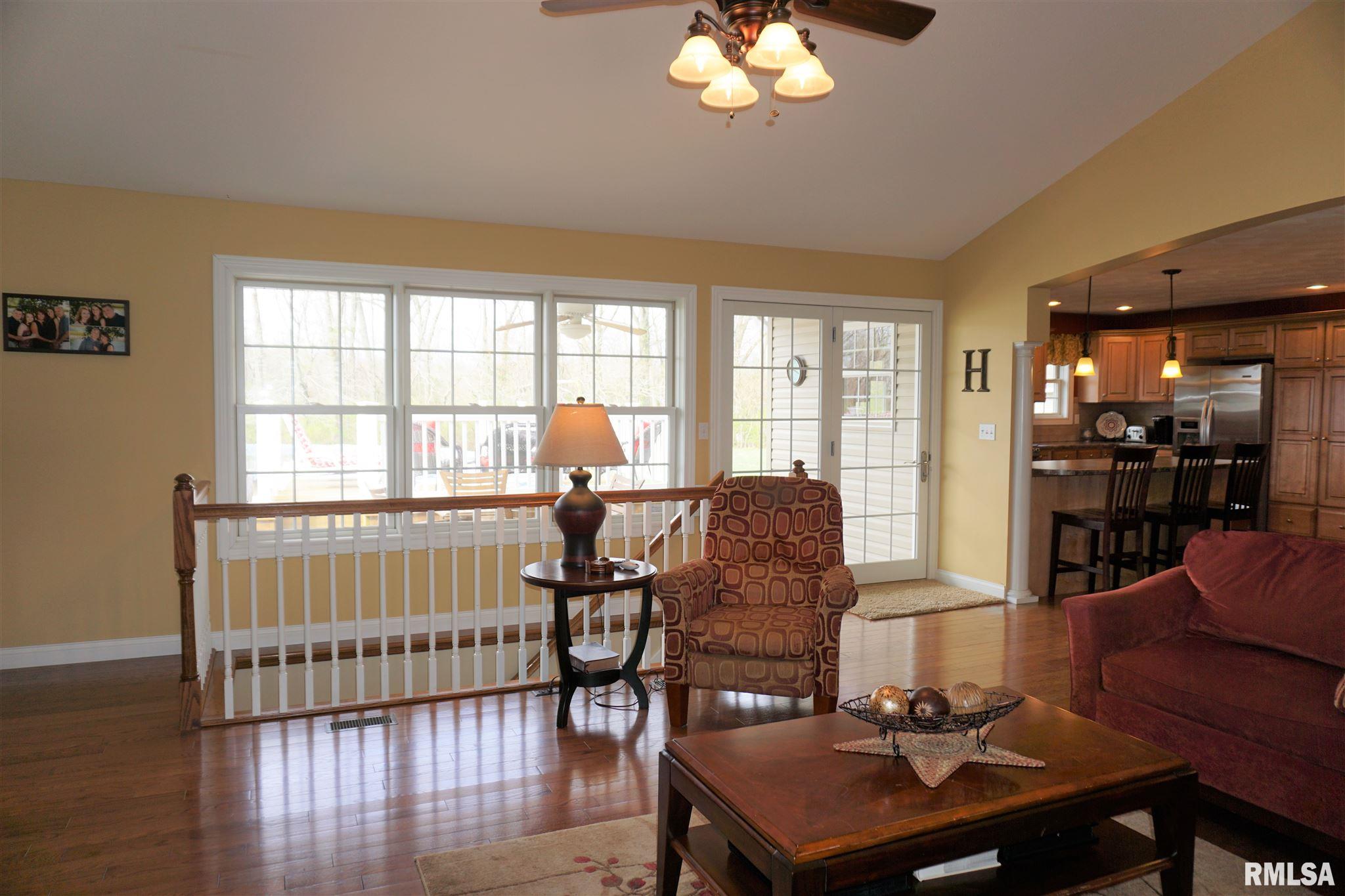 5001 Tonti Road Salem, IL 62881 - Photo 10 of 50