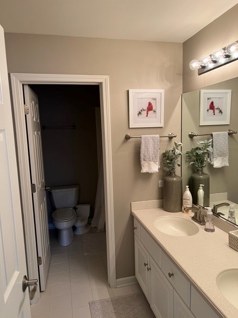 2765 Miller Road Geneva, IL 60134 - Photo 7 of 11 a bathroom with a sink and a mirror