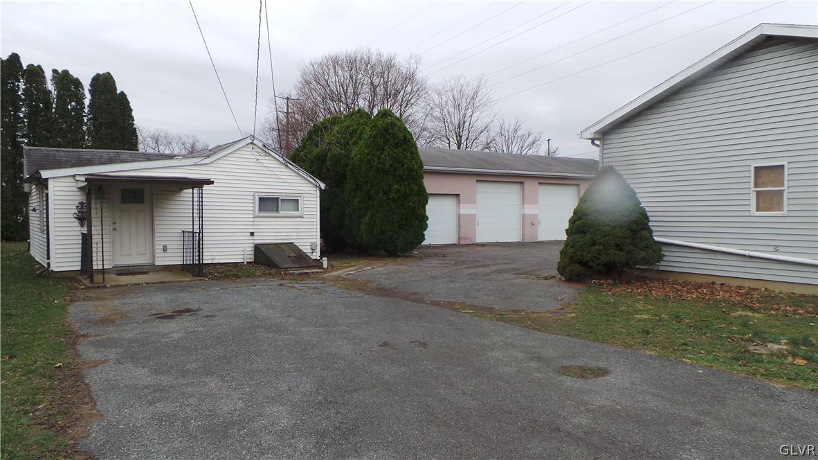 2710 Middletown Road Bethlehem, PA 18020 - Photo 3 of 14 a view of a house with backyard and garage