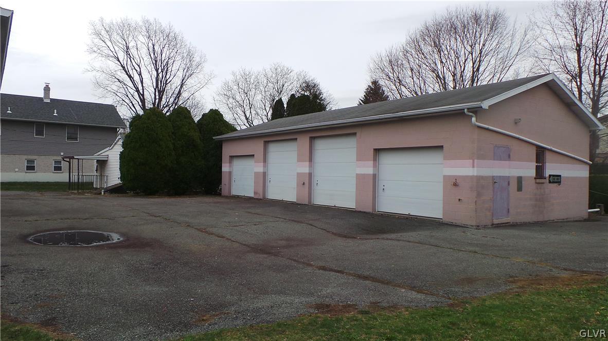 2710 Middletown Road Bethlehem, PA 18020 - Photo 7 of 14 a view of a house with a yard and garage