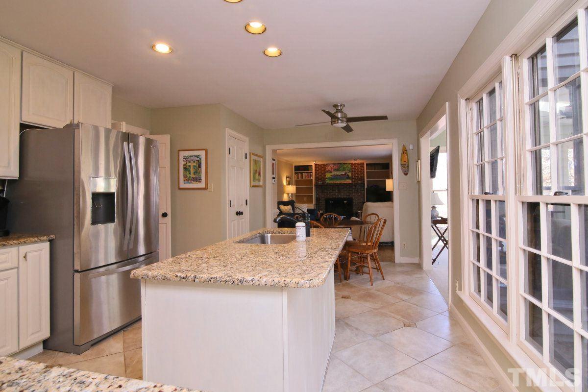 12704 Raven Ridge Road Raleigh, NC 27614 - Photo 8 of 24 Gallery Image 8