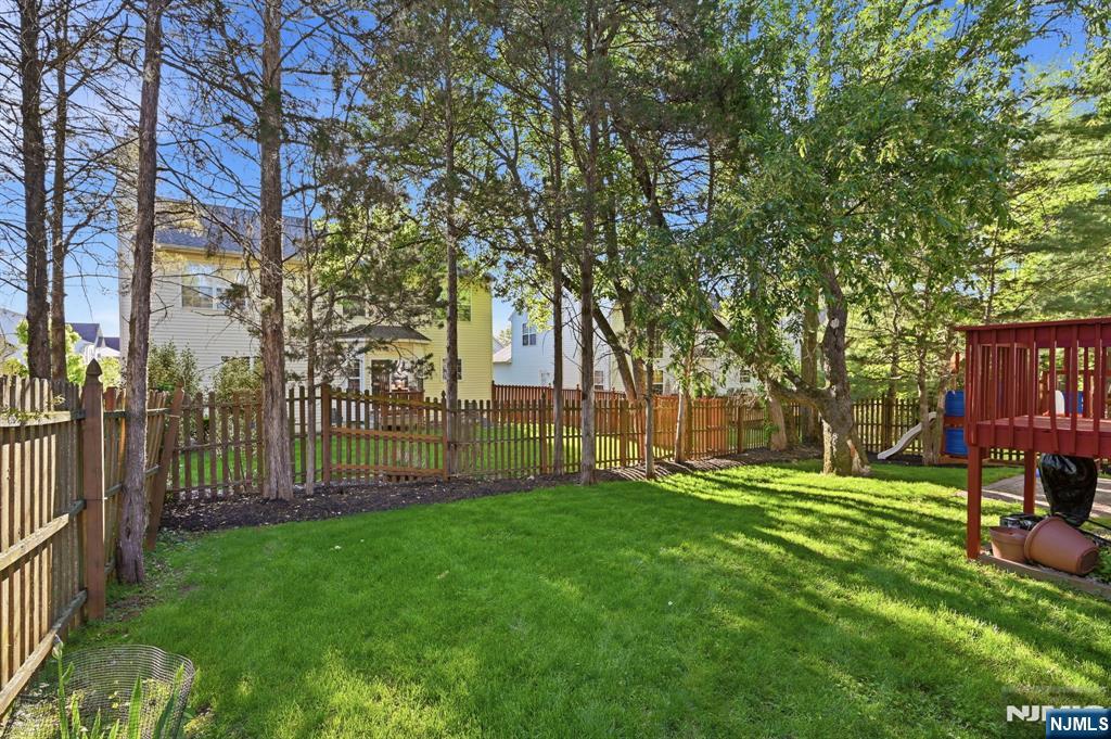 19 Colmart Way Bridgewater, NJ 08807 - Photo 38 of 44