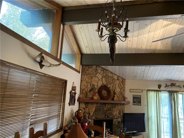 a view of entryway with a front door