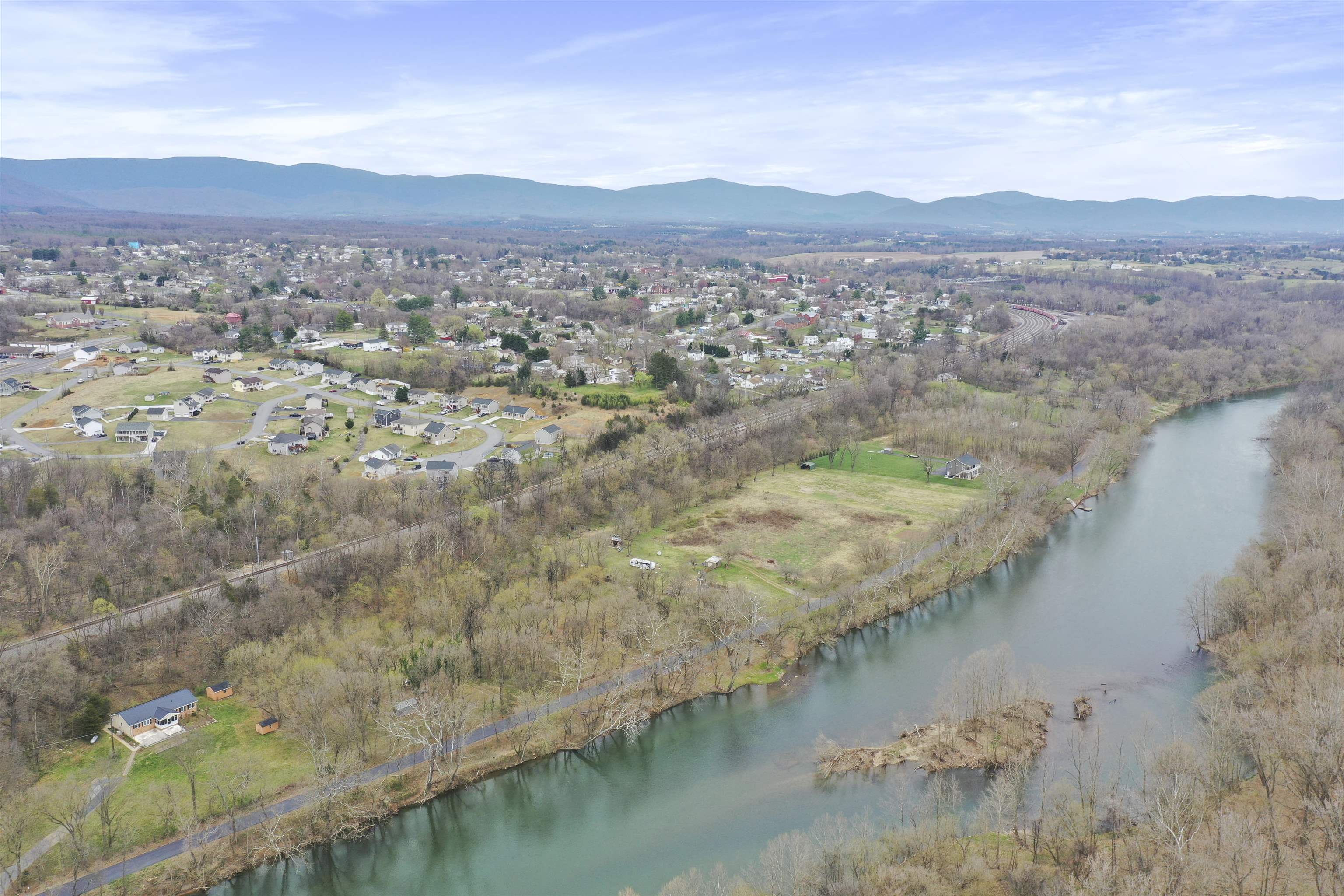 317 Locustdale Loop Shenandoah, VA 22849 - Photo 38 of 39 a view of lake with mountain